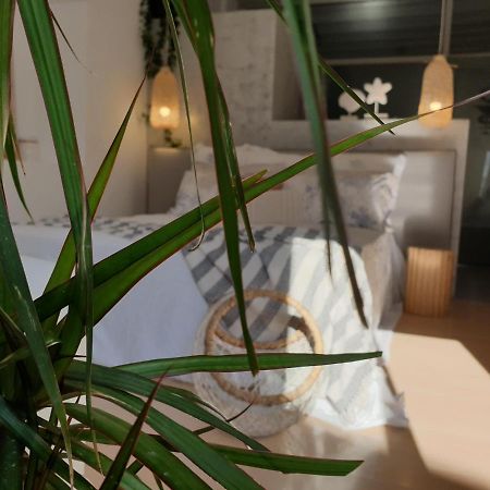 Aretousa Deluxe Downtown Apartment Skala  Bagian luar foto