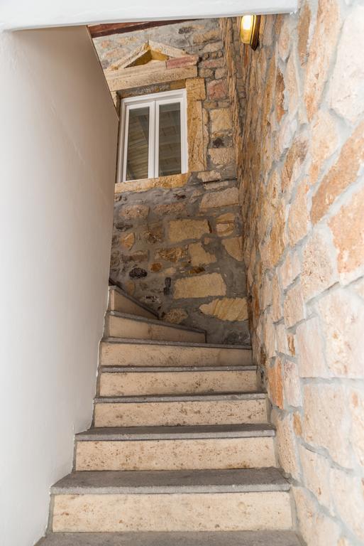 Aretousa Deluxe Downtown Apartment Skala  Bagian luar foto